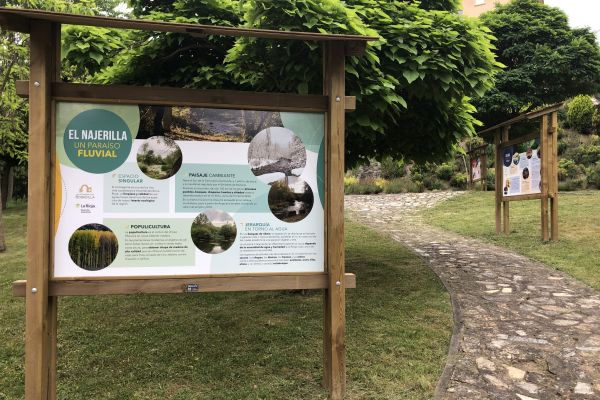 14-1-nuevos-paneles-informativos-naturalezaEE1F2834-218F-24DB-4716-754F5A8B9EE9.jpg